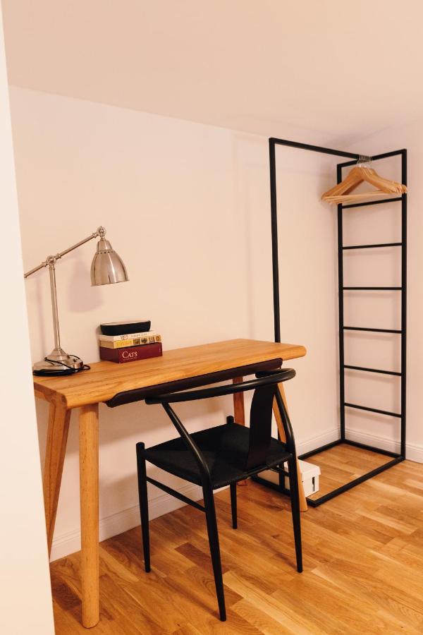 Modern Mezzanine Apt At Jecna St Prága Kültér fotó